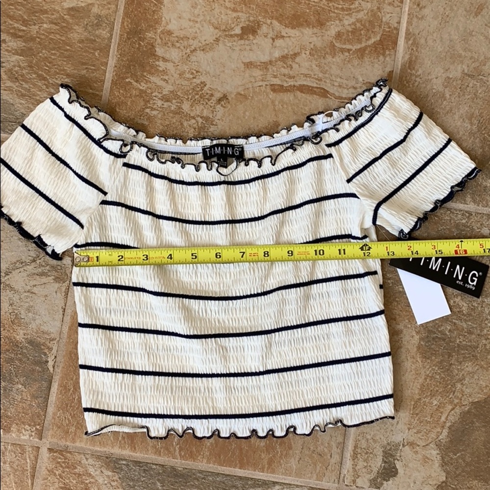 NWT Crop top L off-white & Navy - Picture 10 of 11